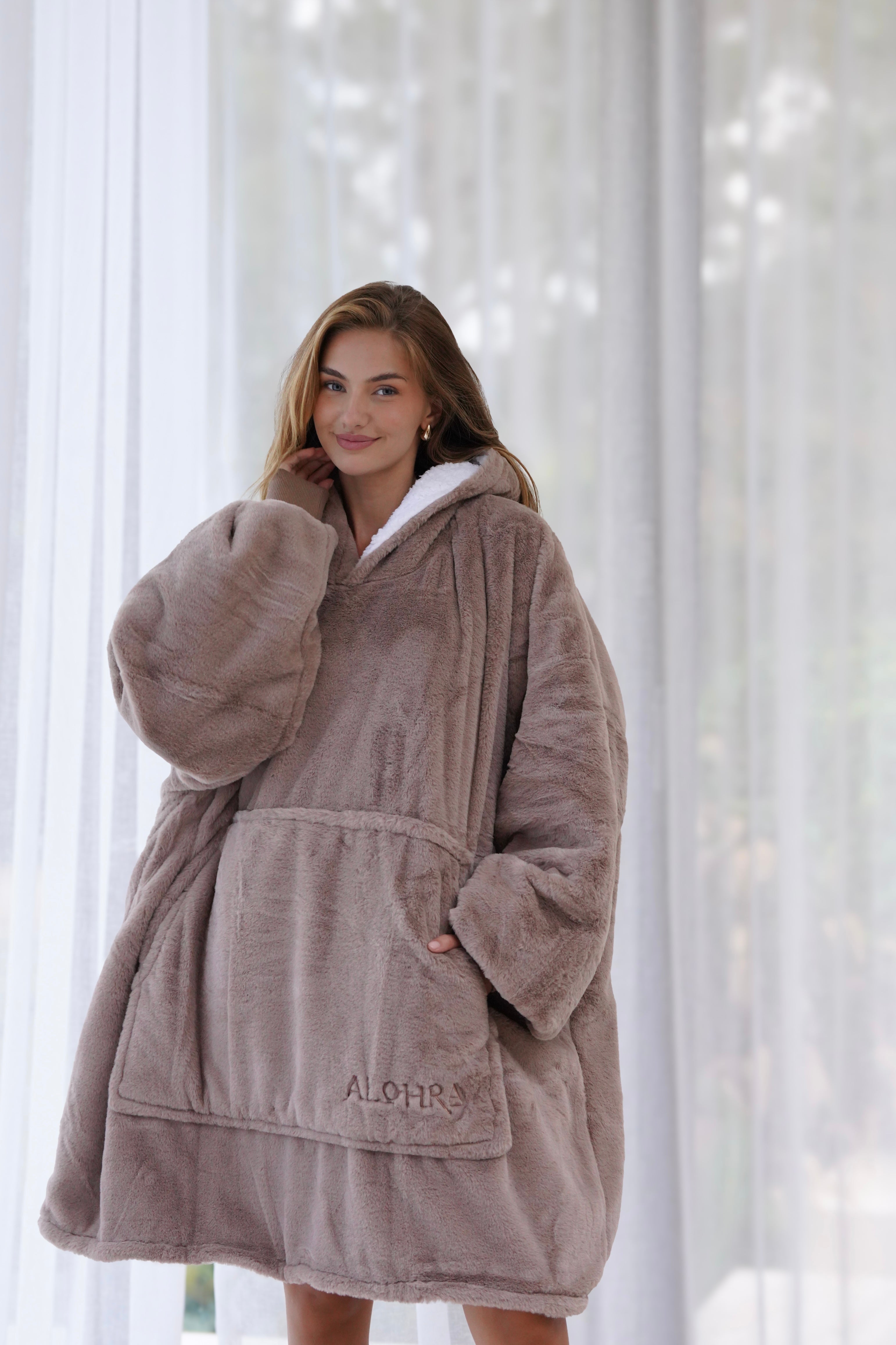 Oversized Hoodie Blanket Mocha