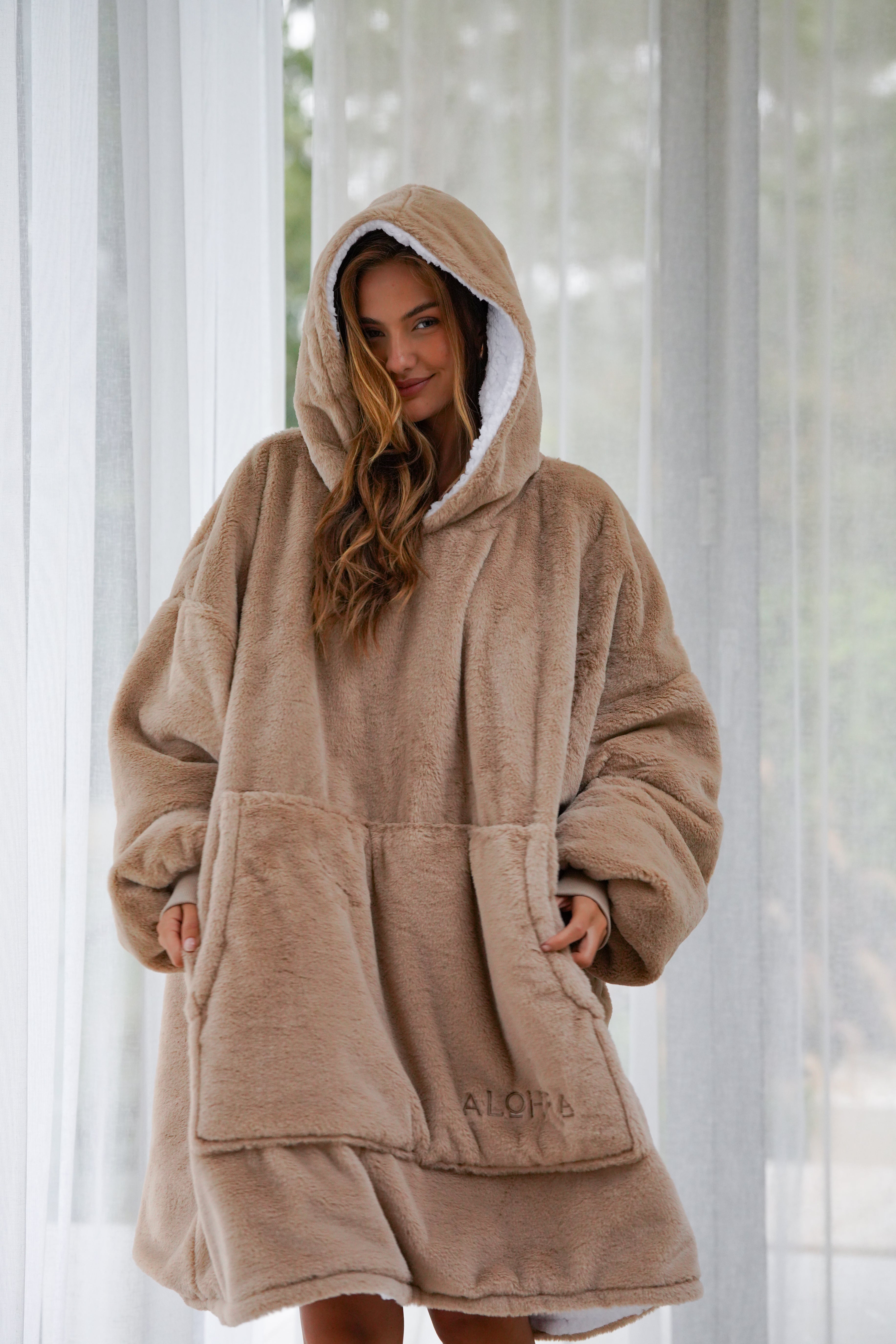 Oversized Hoodie Almond