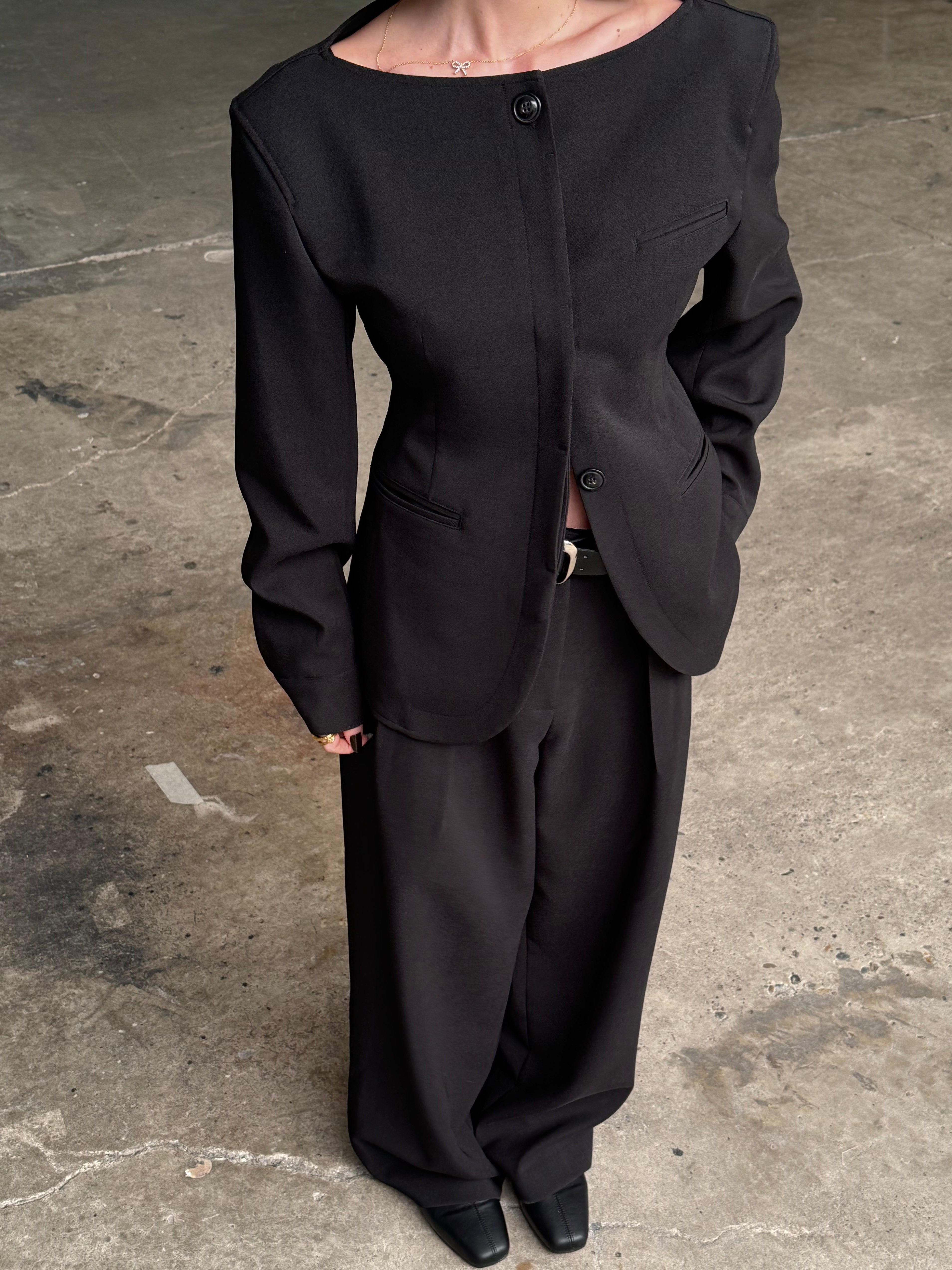 Tailored Fitted Vest with Boat Neck in Black
