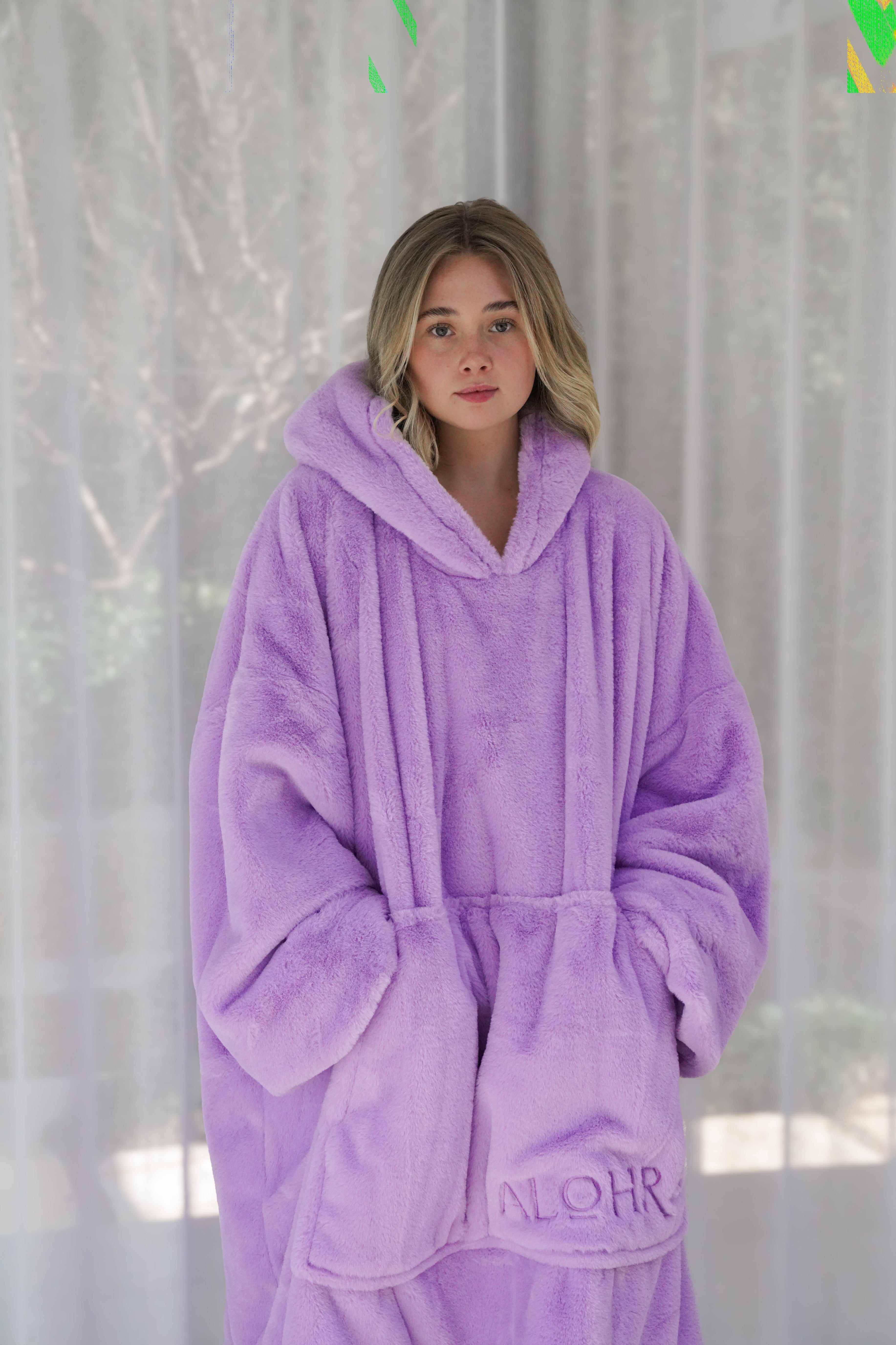 Oversized Hoodie Blanket Smoothie