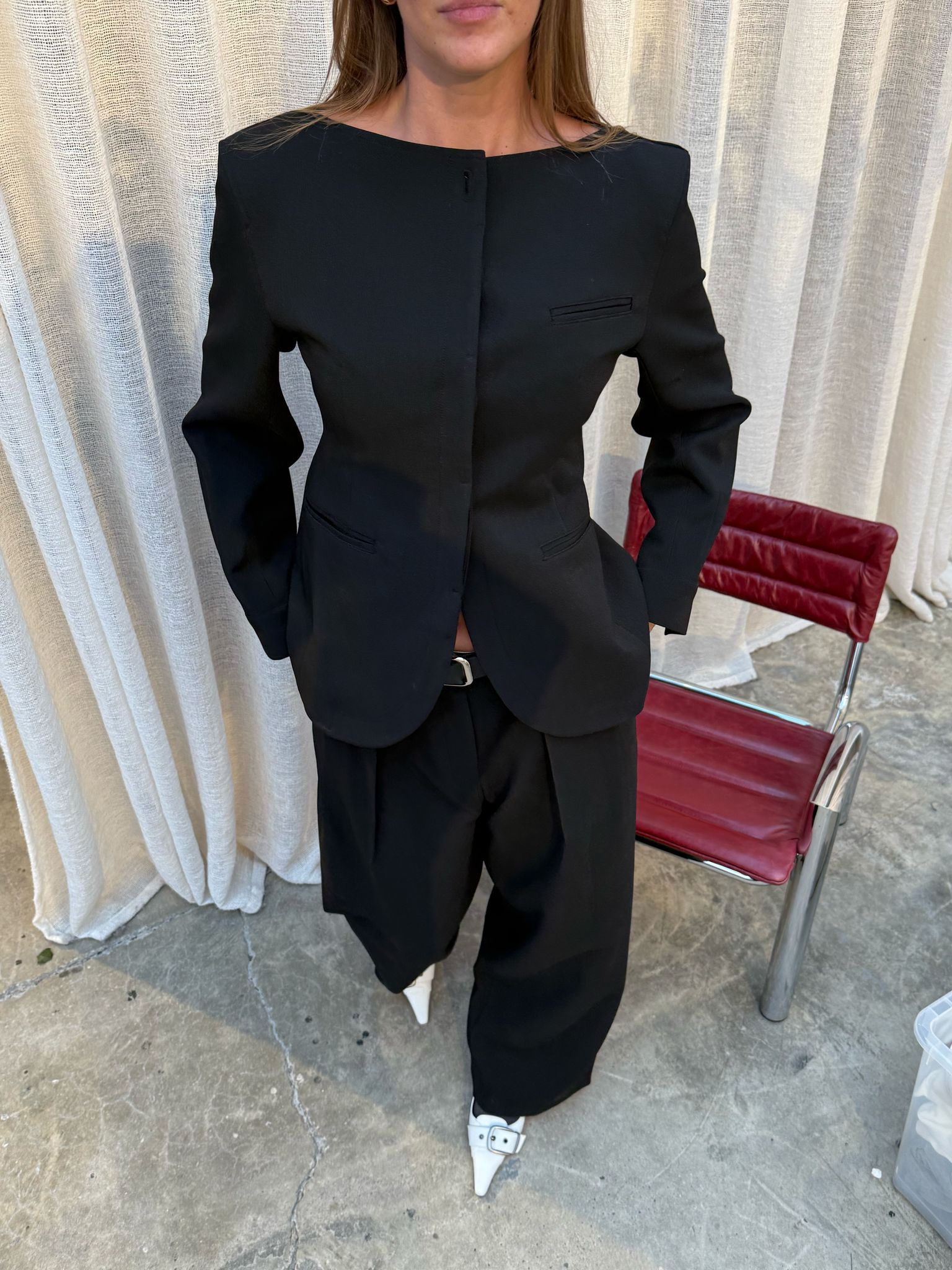 Tailored Fitted Vest with Boat Neck in Black